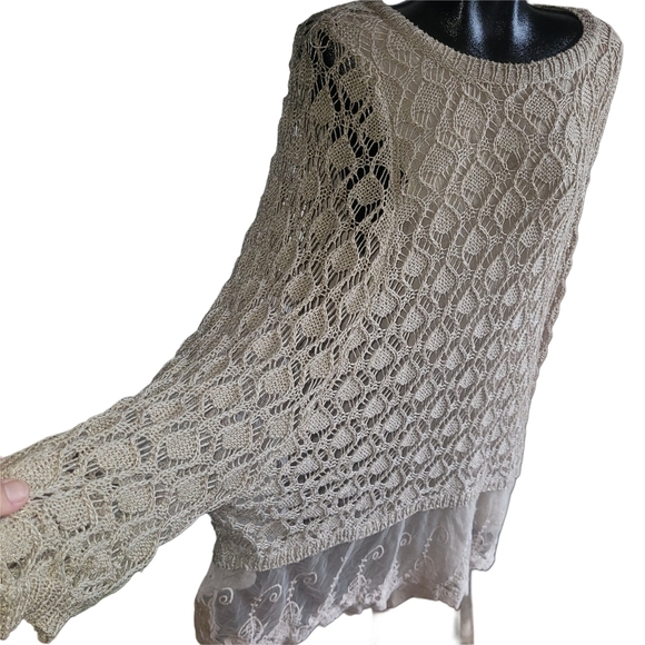 Ryu Tan Crochet Knit 3/4 Dolman Sleeve Top - Picture 2 of 6